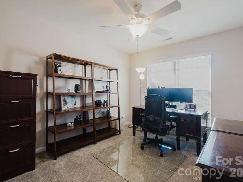 2215 Whitford Lane, Charlotte, NC 28210.  MLS# CAR4335370, YatesRealty ID 3039. 