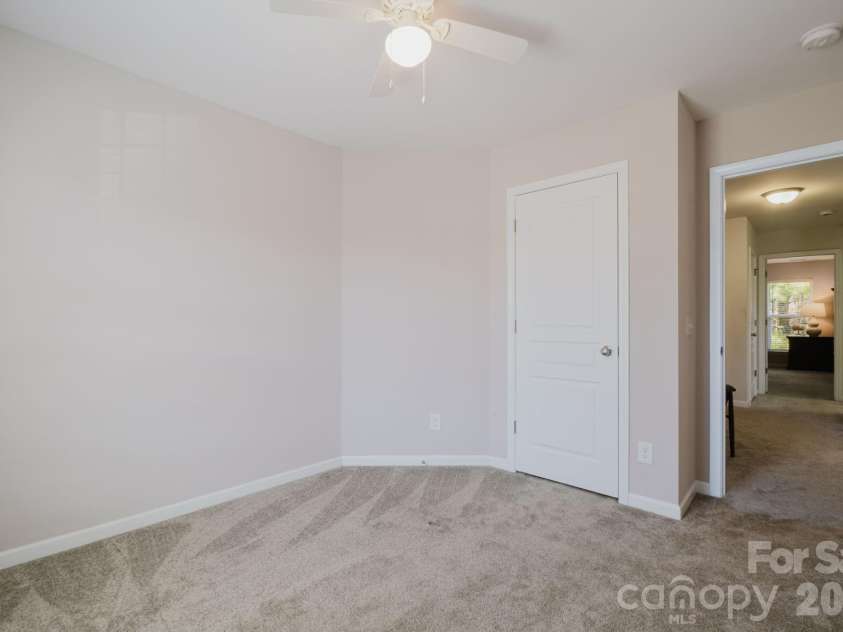 2215 Whitford Lane, Charlotte, NC 28210.  MLS# CAR4335370, YatesRealty ID 3039. 