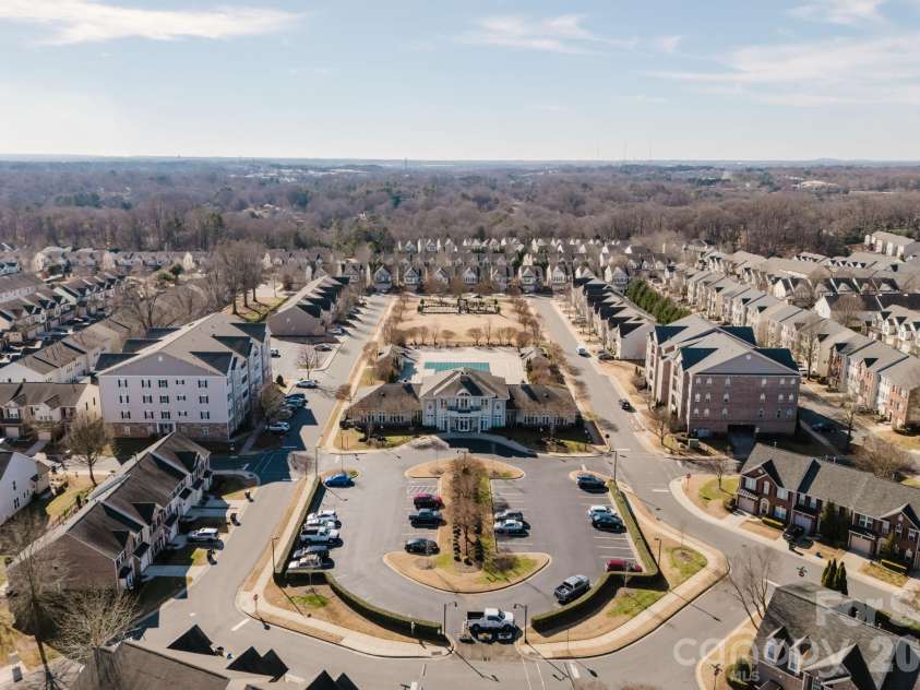 2215 Whitford Lane, Charlotte, NC 28210.  MLS# CAR4335370, YatesRealty ID 3039. 