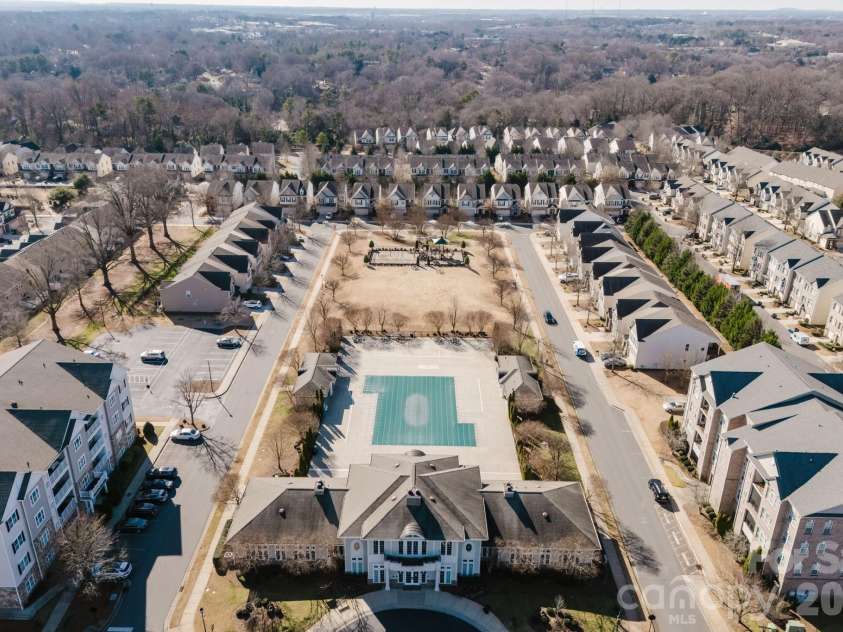 2215 Whitford Lane, Charlotte, NC 28210.  MLS# CAR4335370, YatesRealty ID 3039. 
