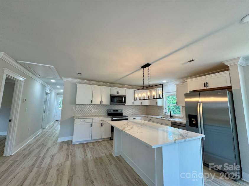 142 Morrow Avenue, Albemarle, NC 28001.  MLS# CAR4285421, YatesRealty ID 30390. 