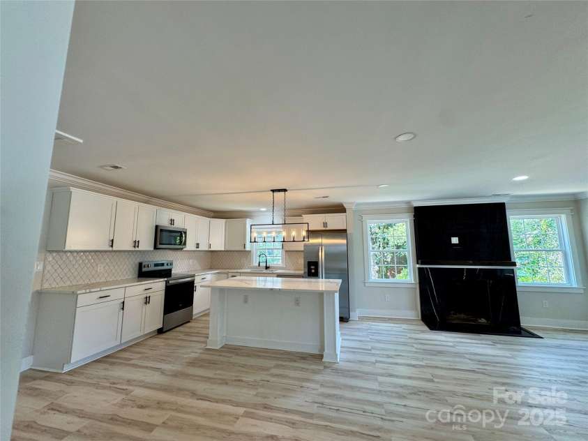 142 Morrow Avenue, Albemarle, NC 28001.  MLS# CAR4285421, YatesRealty ID 30390. 