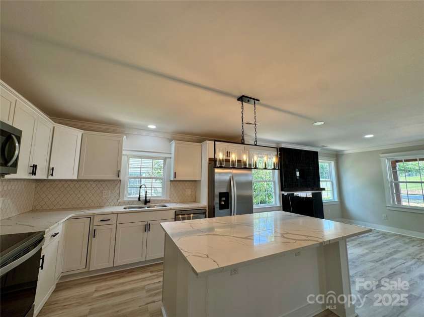 142 Morrow Avenue, Albemarle, NC 28001.  MLS# CAR4285421, YatesRealty ID 30390. 