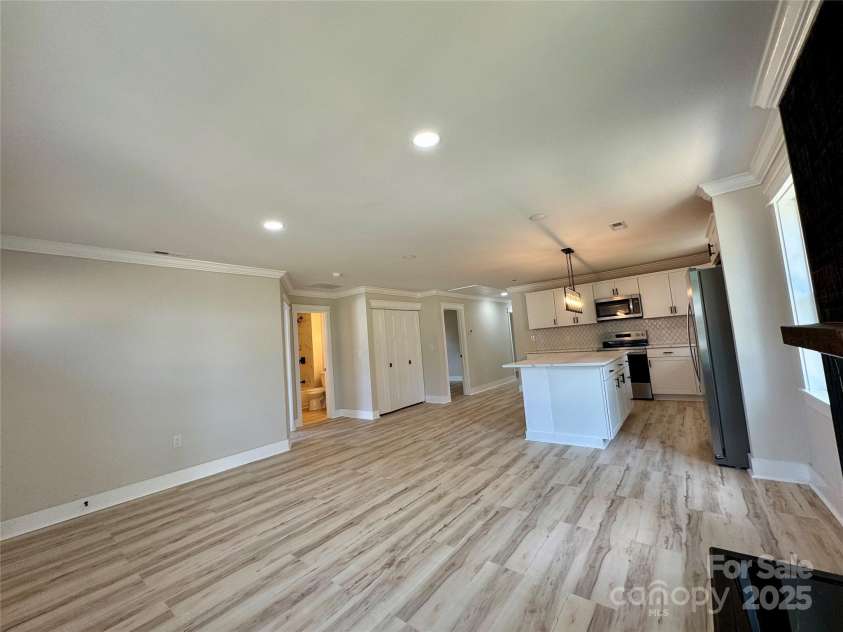 142 Morrow Avenue, Albemarle, NC 28001.  MLS# CAR4285421, YatesRealty ID 30390. 