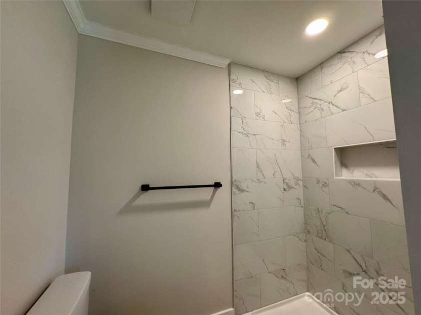 142 Morrow Avenue, Albemarle, NC 28001.  MLS# CAR4285421, YatesRealty ID 30390. 