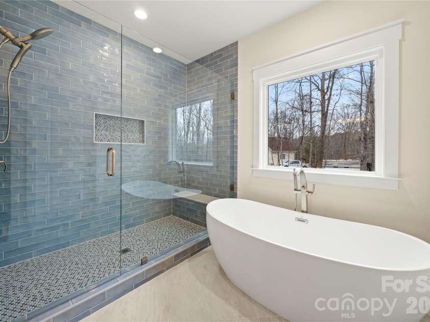 6991 Oakridge Road, Clover, SC 29710.  MLS# CAR4387572, YatesRealty ID 30390. 