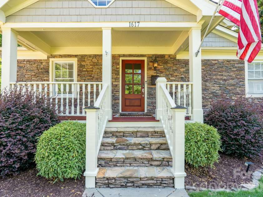 1617 Brook Road, Charlotte, NC 28205.  MLS# CAR4381506, YatesRealty ID 30391. 