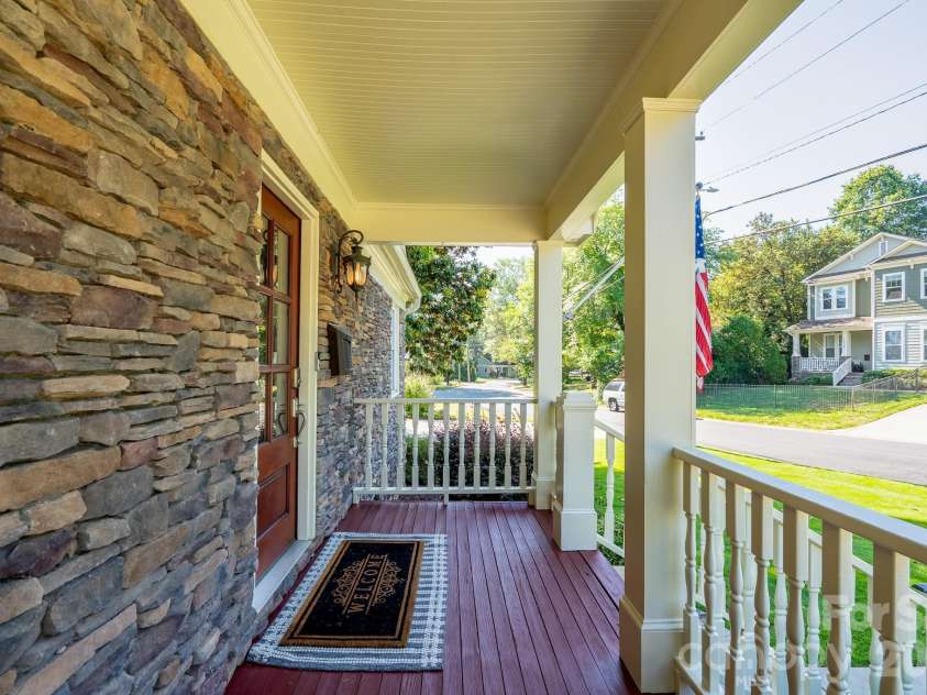 1617 Brook Road, Charlotte, NC 28205.  MLS# CAR4381506, YatesRealty ID 30391. 