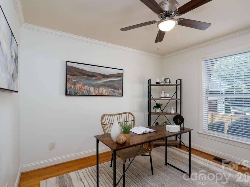 1617 Brook Road, Charlotte, NC 28205.  MLS# CAR4381506, YatesRealty ID 30391. 