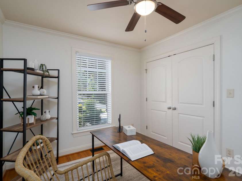 1617 Brook Road, Charlotte, NC 28205.  MLS# CAR4381506, YatesRealty ID 30391. 