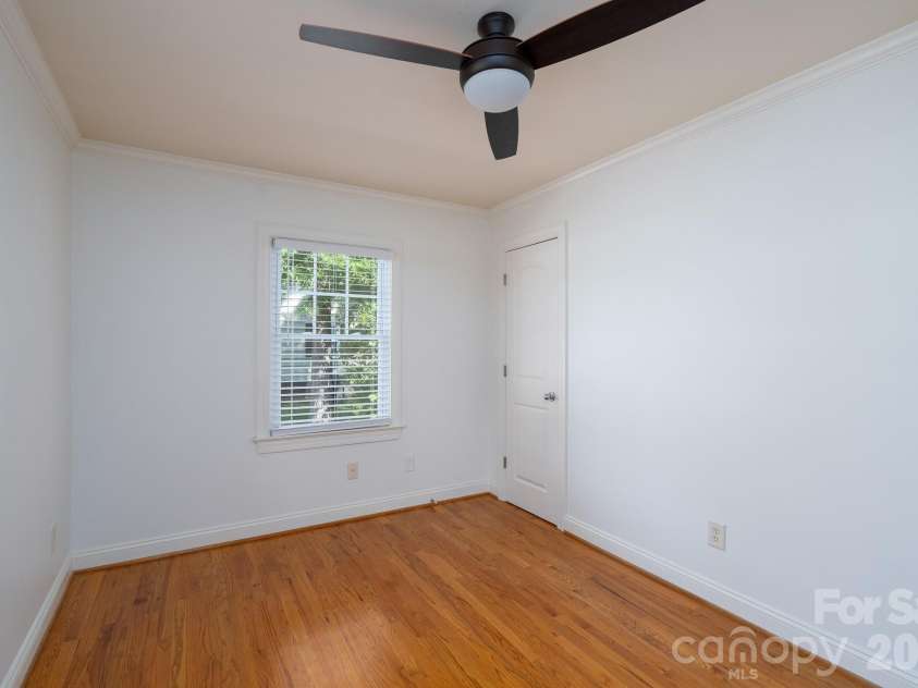 1617 Brook Road, Charlotte, NC 28205.  MLS# CAR4381506, YatesRealty ID 30391. 
