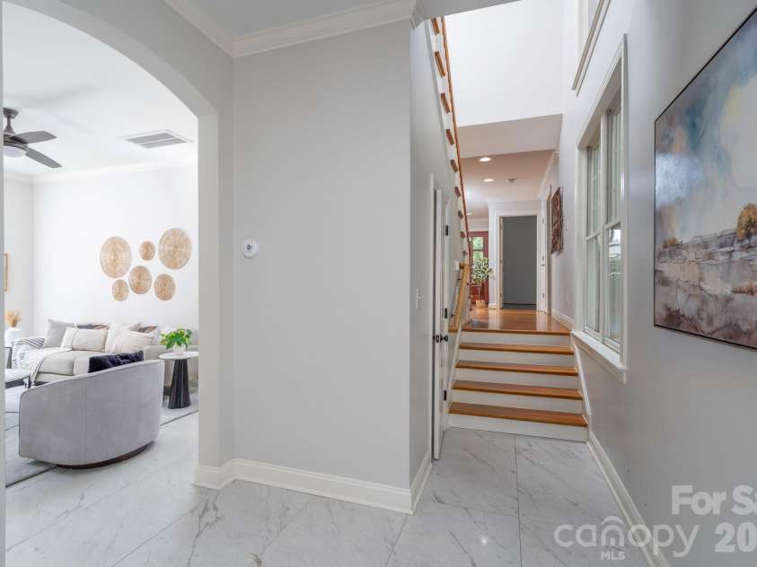 1617 Brook Road, Charlotte, NC 28205.  MLS# CAR4381506, YatesRealty ID 30391. 