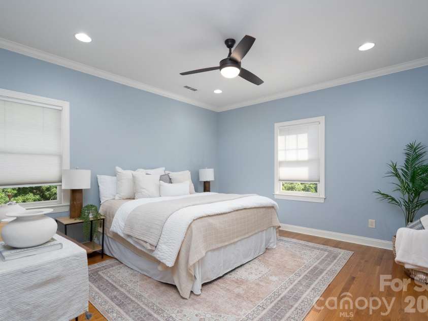 1617 Brook Road, Charlotte, NC 28205.  MLS# CAR4381506, YatesRealty ID 30391. 