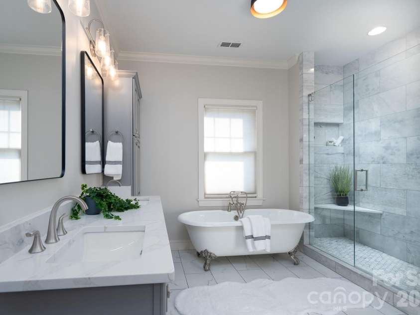 1617 Brook Road, Charlotte, NC 28205.  MLS# CAR4381506, YatesRealty ID 30391. 
