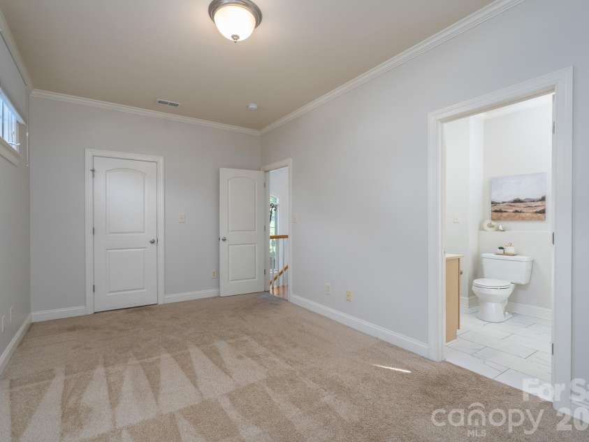 1617 Brook Road, Charlotte, NC 28205.  MLS# CAR4381506, YatesRealty ID 30391. 