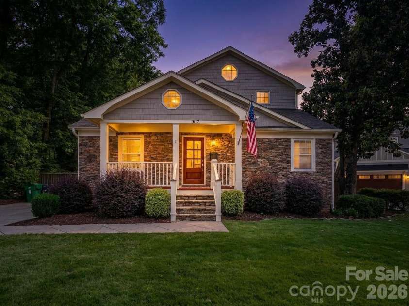 1617 Brook Road, Charlotte, NC 28205.  MLS# CAR4381506, YatesRealty ID 30391. 
