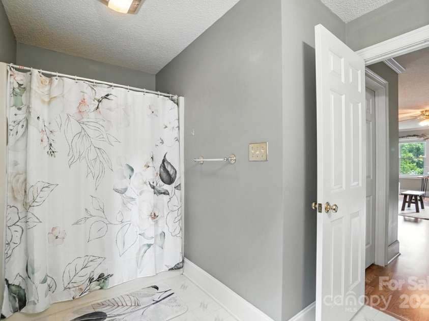 6649 Forney Hill Road, Denver, NC 28037.  MLS# CAR4287843, YatesRealty ID 30391. 