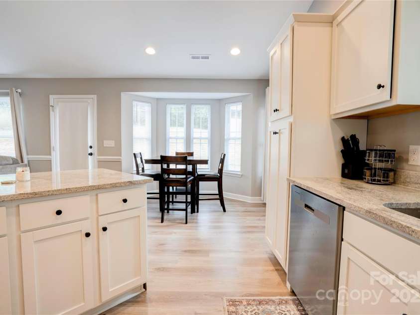 129 Topaz Lane, Gaffney, SC 29341.  MLS# CAR4289275, YatesRealty ID 30392. 