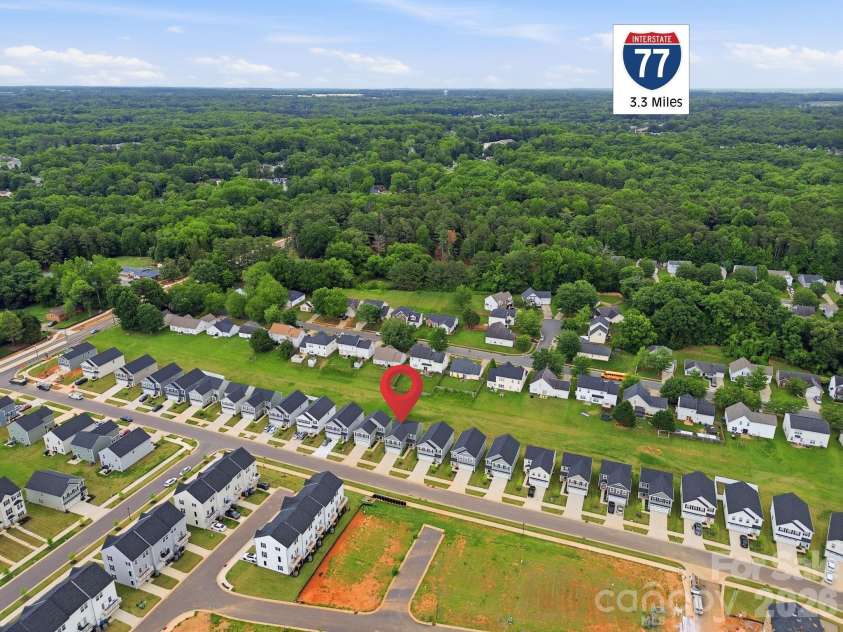 1621 Gutter Branch Drive, Charlotte, NC 28216.  MLS# CAR4387473, YatesRealty ID 30392. 