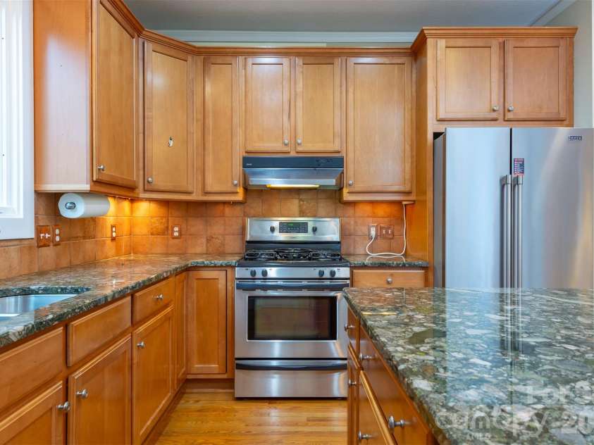 204 Briarcliff None, Asheville, NC 28804.  MLS# CAR4356958, YatesRealty ID 30393. 