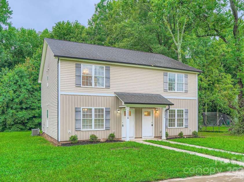 4400 Tantilla Circle, Charlotte, NC 28215.  MLS# CAR4286611, YatesRealty ID 30395. 
