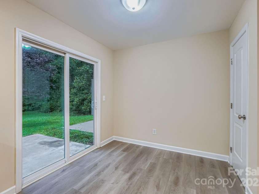 4400 Tantilla Circle, Charlotte, NC 28215.  MLS# CAR4286611, YatesRealty ID 30395. 