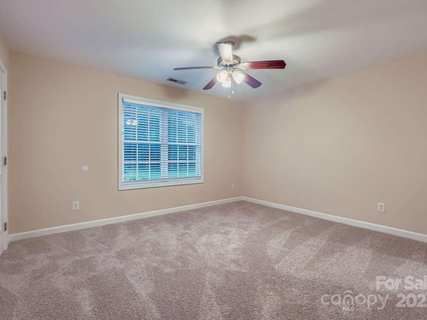 4400 Tantilla Circle, Charlotte, NC 28215.  MLS# CAR4286611, YatesRealty ID 30395. 