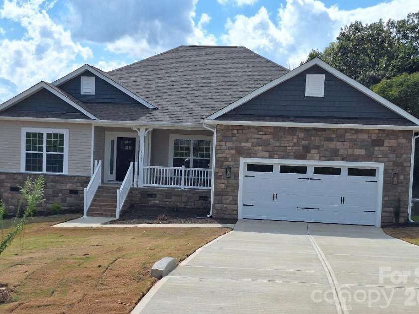 5143 Colchester Court, Catawba, NC 28609.  MLS# CAR4392247, YatesRealty ID 30395. 