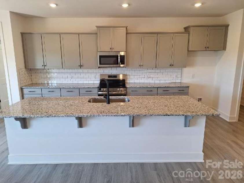 5143 Colchester Court, Catawba, NC 28609.  MLS# CAR4392247, YatesRealty ID 30395. Kitchen