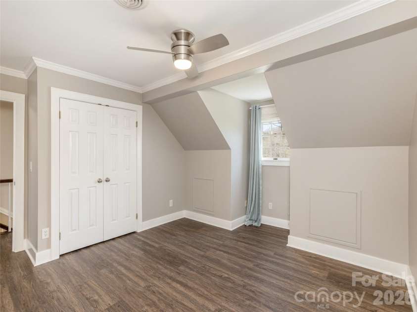 514 Whispering Hills Drive, Hendersonville, NC 28792.  MLS# CAR4330403, YatesRealty ID 30396. 