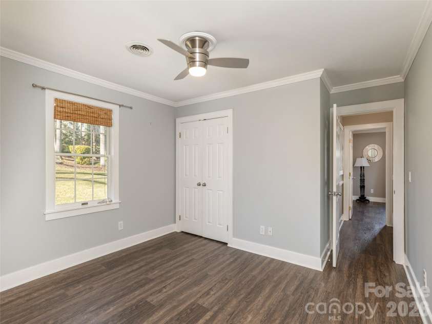514 Whispering Hills Drive, Hendersonville, NC 28792.  MLS# CAR4330403, YatesRealty ID 30396. 