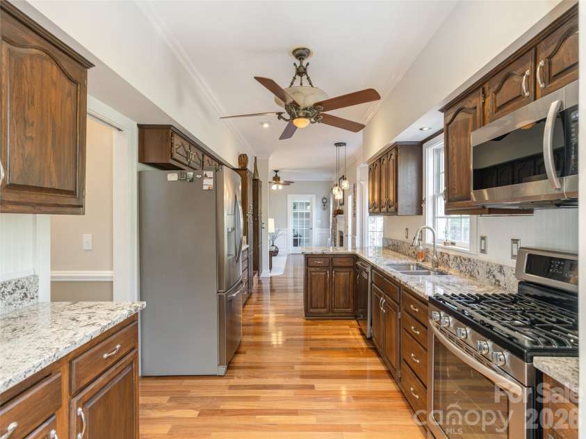 514 Whispering Hills Drive, Hendersonville, NC 28792.  MLS# CAR4330403, YatesRealty ID 30396. KitchenMain level