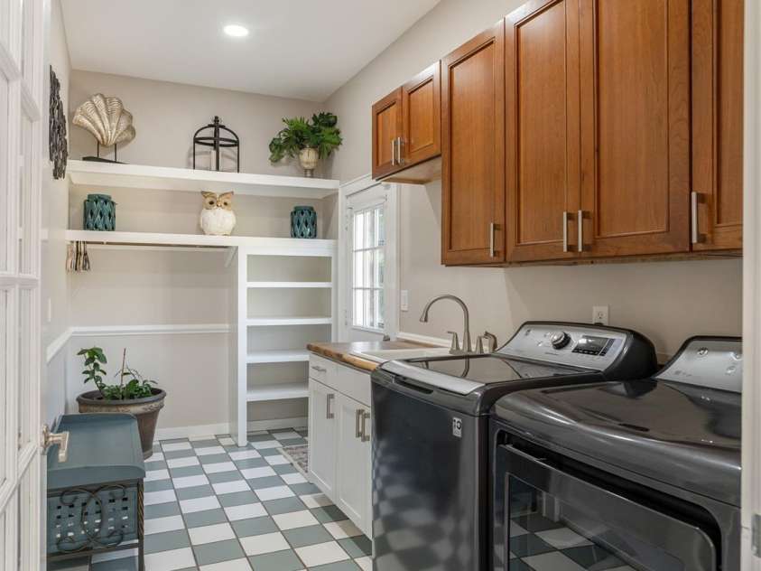514 Whispering Hills Drive, Hendersonville, NC 28792.  MLS# CAR4330403, YatesRealty ID 30396. Laundry room w/ sinkmain level