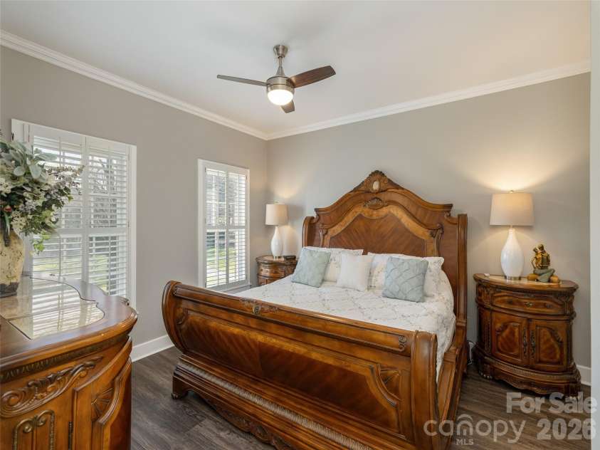 514 Whispering Hills Drive, Hendersonville, NC 28792.  MLS# CAR4330403, YatesRealty ID 30396. Primary bedroommain level