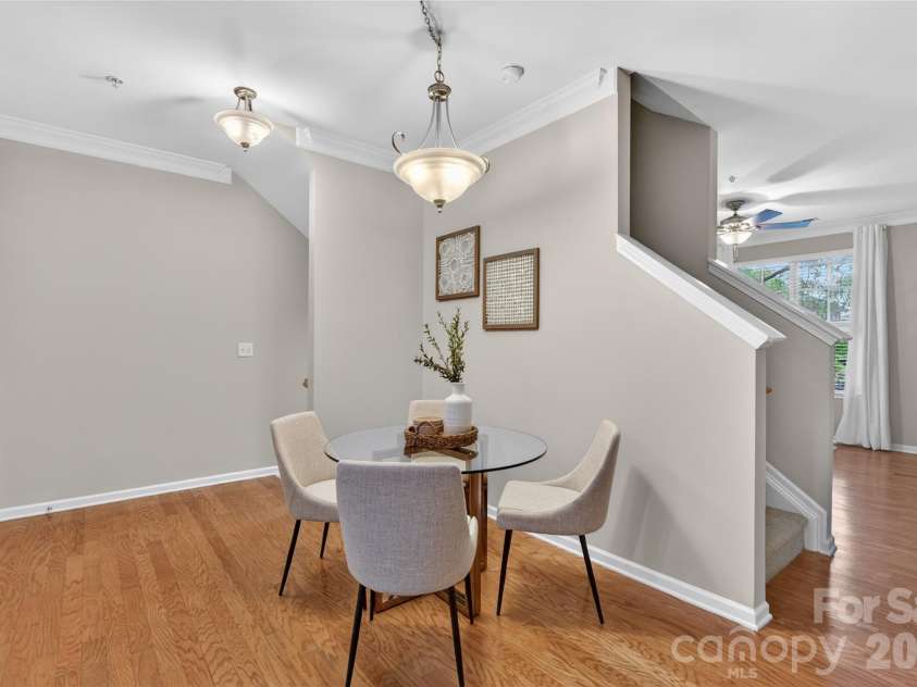 1508 Walnut View Drive, Charlotte, NC 28208.  MLS# CAR4354574, YatesRealty ID 30397. 