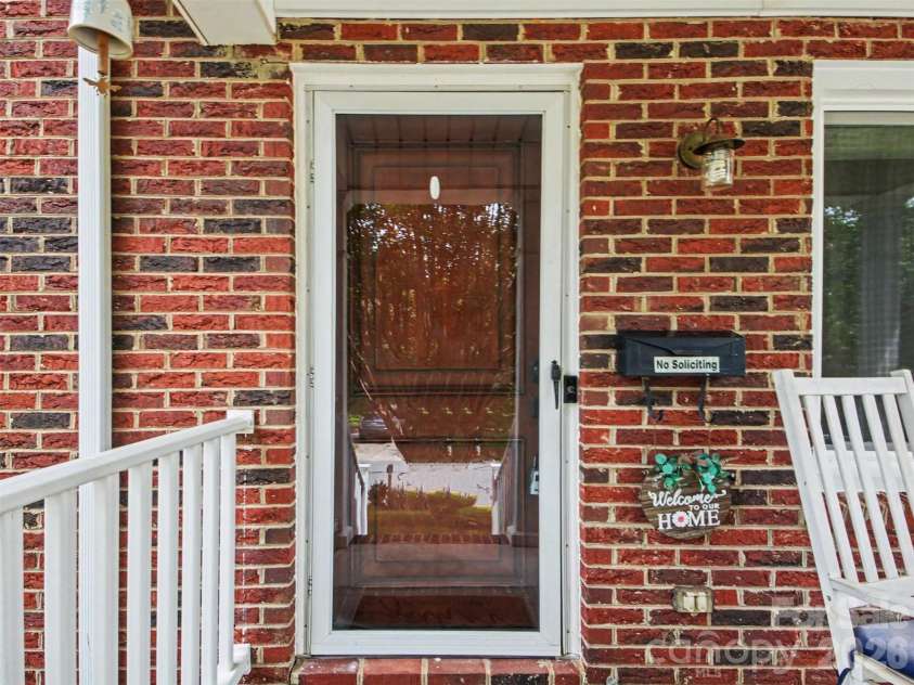 1009 Autumn Lane, Concord, NC 28025.  MLS# CAR4390937, YatesRealty ID 30399. 