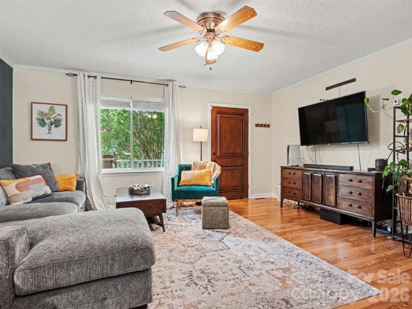 1009 Autumn Lane, Concord, NC 28025.  MLS# CAR4390937, YatesRealty ID 30399. 