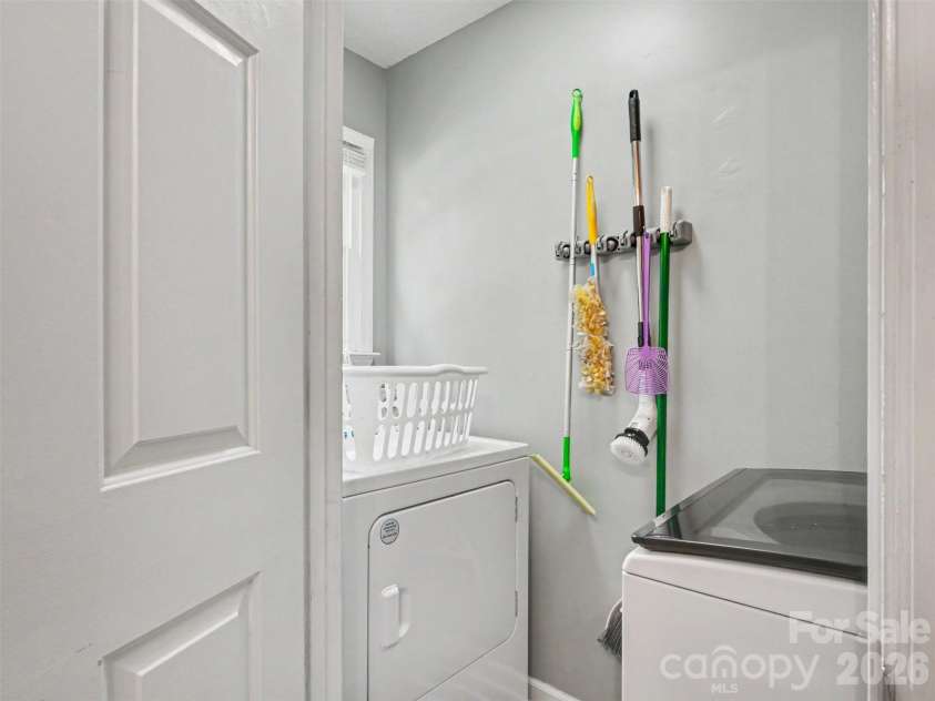 1009 Autumn Lane, Concord, NC 28025.  MLS# CAR4390937, YatesRealty ID 30399. 