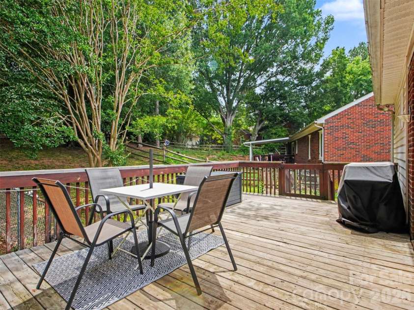 1009 Autumn Lane, Concord, NC 28025.  MLS# CAR4390937, YatesRealty ID 30399. 