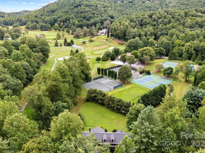 301 Winding Meadows Drive, Flat Rock, NC 28731.  MLS# CAR4286290, YatesRealty ID 30399. 