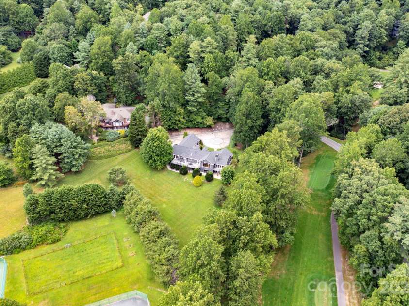 301 Winding Meadows Drive, Flat Rock, NC 28731.  MLS# CAR4286290, YatesRealty ID 30399. 