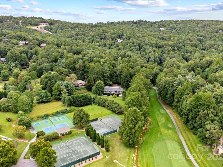 301 Winding Meadows Drive, Flat Rock, NC 28731.  MLS# CAR4286290, YatesRealty ID 30399. 