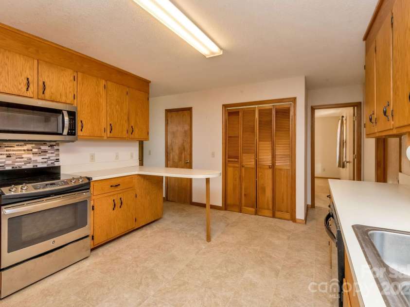 2468 Zephyr Mountain Park Road, State Road, NC 28676.  MLS# CAR4204664, YatesRealty ID 304. 