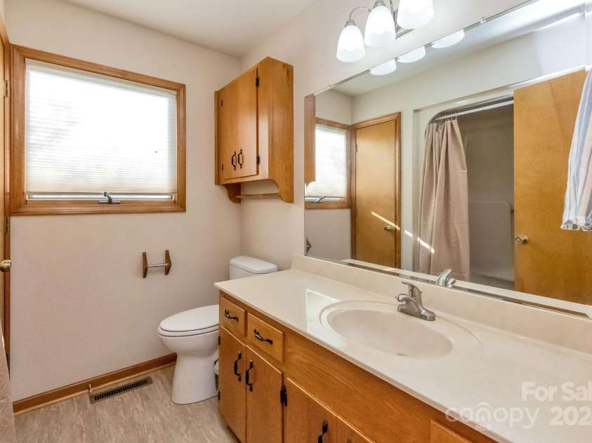 2468 Zephyr Mountain Park Road, State Road, NC 28676.  MLS# CAR4204664, YatesRealty ID 304. 