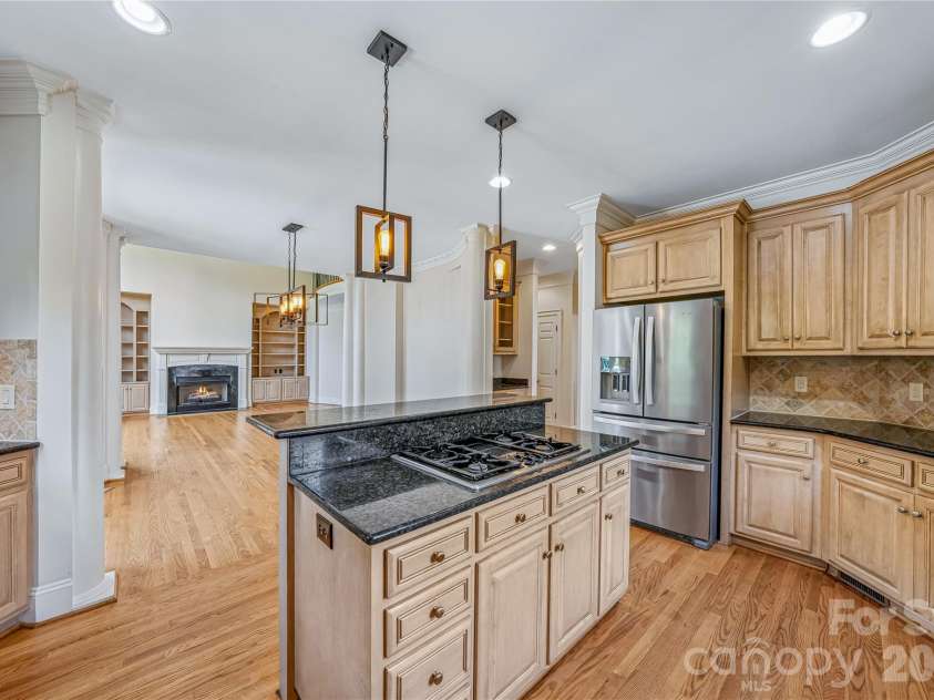 4305 Mourning Dove Drive, Matthews, NC 28104.  MLS# CAR4391017, YatesRealty ID 30402. 