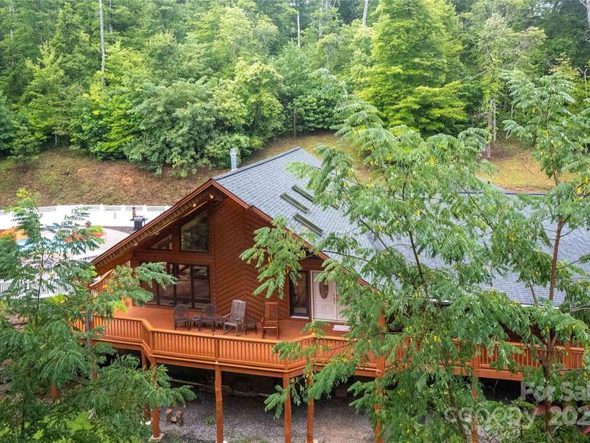 112 Hawks Nest Ridge, Cullowhee, NC 28723.  MLS# CAR4288989, YatesRealty ID 30404. 