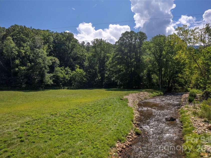 112 Hawks Nest Ridge, Cullowhee, NC 28723.  MLS# CAR4288989, YatesRealty ID 30404. 