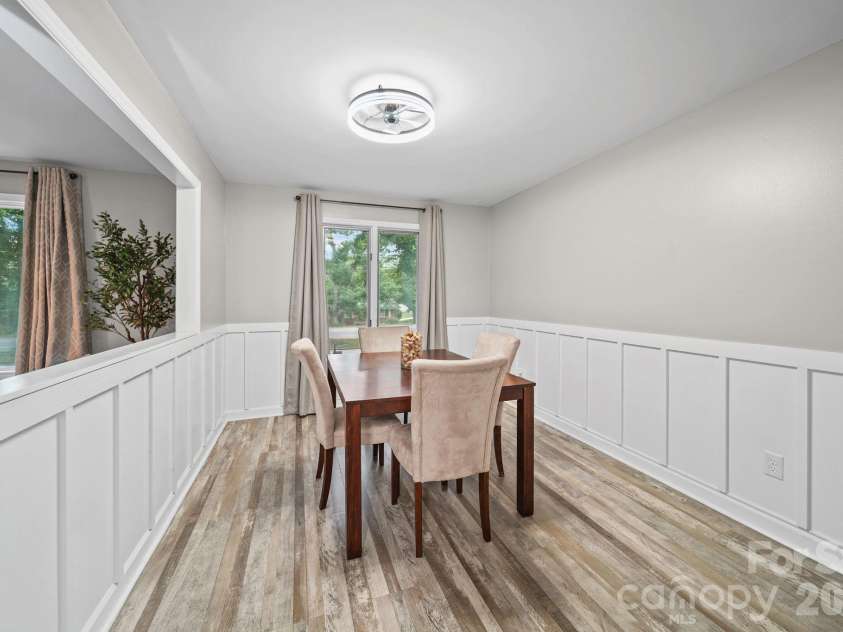 406 Magnolia Street, Mooresville, NC 28115.  MLS# CAR4392221, YatesRealty ID 30404. 