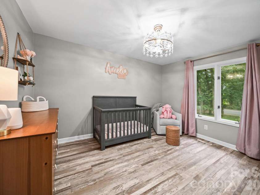 406 Magnolia Street, Mooresville, NC 28115.  MLS# CAR4392221, YatesRealty ID 30404. 