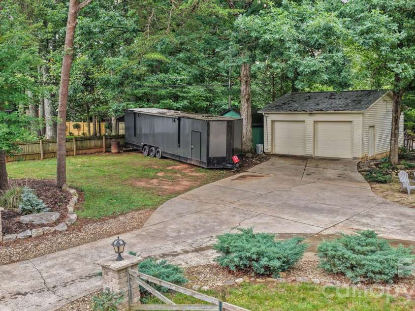 406 Magnolia Street, Mooresville, NC 28115.  MLS# CAR4392221, YatesRealty ID 30404. 